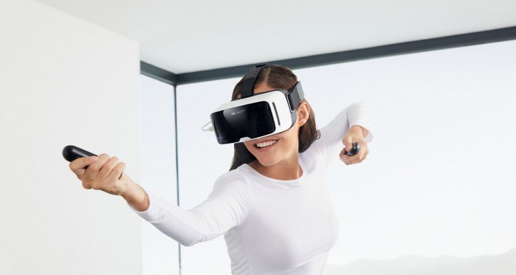 PCゲームも可能に！ツァイスがスマホ装着型VRヘッドセットの新製品「ZEISS VR ONE Connect」を発表！